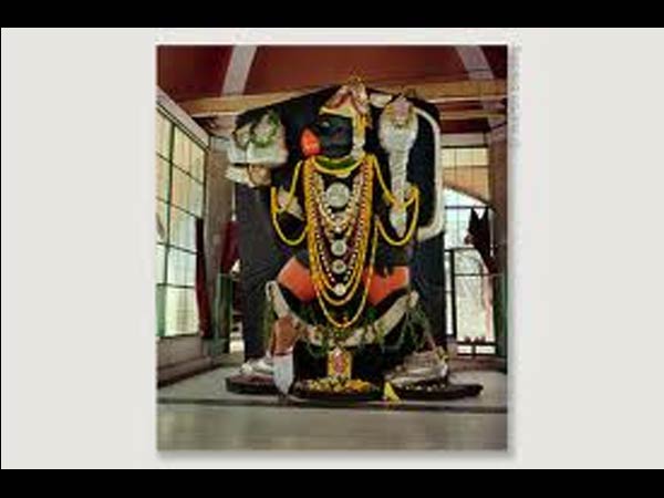 ಶನಿಶ್ವರ ಮಂತ್ರವನ್ನು ಪಠಿಸಿ ಭಕ್ತಿಯಿಂದ ಪಠಿಸಿ ಶನಿಶ್ವರ ಮಂತ್ರವನ್ನು ಪಠಿಸಿ ಭಕ್ತಿಯಿಂದ ಪಠಿಸಿ