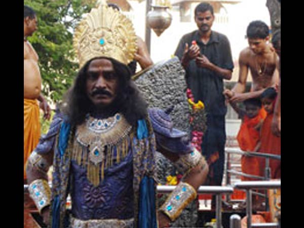 ಶನಿಶ್ವರ ಮಂತ್ರವನ್ನು ಪಠಿಸಿ ಭಕ್ತಿಯಿಂದ ಪಠಿಸಿ ಶನಿಶ್ವರ ಮಂತ್ರವನ್ನು ಪಠಿಸಿ ಭಕ್ತಿಯಿಂದ ಪಠಿಸಿ