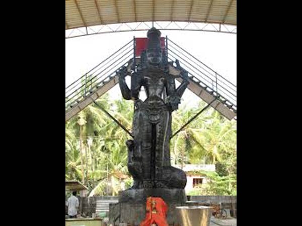 ಶನಿಶ್ವರ ಮಂತ್ರವನ್ನು ಪಠಿಸಿ ಭಕ್ತಿಯಿಂದ ಪಠಿಸಿ ಶನಿಶ್ವರ ಮಂತ್ರವನ್ನು ಪಠಿಸಿ ಭಕ್ತಿಯಿಂದ ಪಠಿಸಿ