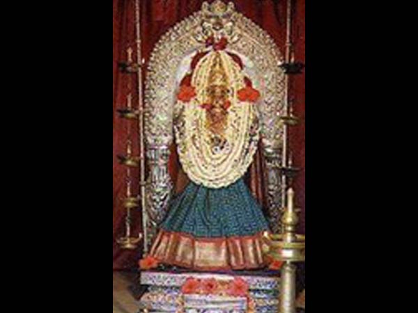 ಶನಿಶ್ವರ ಮಂತ್ರವನ್ನು ಪಠಿಸಿ ಭಕ್ತಿಯಿಂದ ಪಠಿಸಿ ಶನಿಶ್ವರ ಮಂತ್ರವನ್ನು ಪಠಿಸಿ ಭಕ್ತಿಯಿಂದ ಪಠಿಸಿ