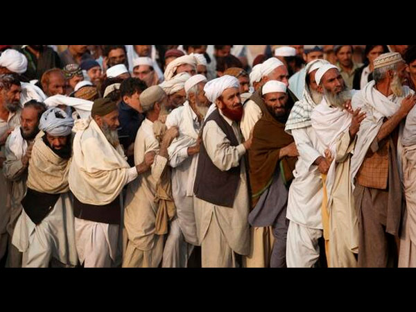 ಸರತಿಯಲ್ಲಿ ನೂಕು ನುಗ್ಗಲು: