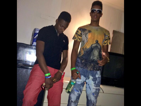 ಜಿಪ್ ತೆರೆದಿಡುವುದು: