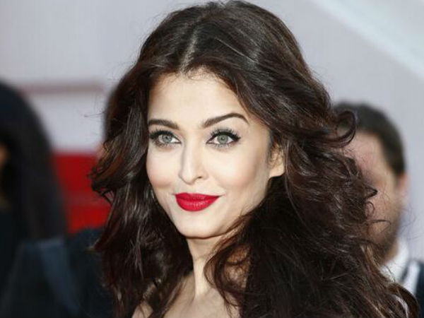 ಆಕೆಯ ತುಟಿಗಳು: