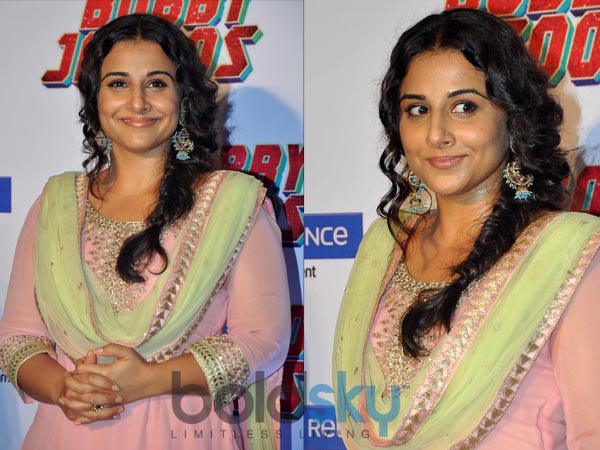 ಆಕೆಯ ಕೇಶವಿನ್ಯಾಸ