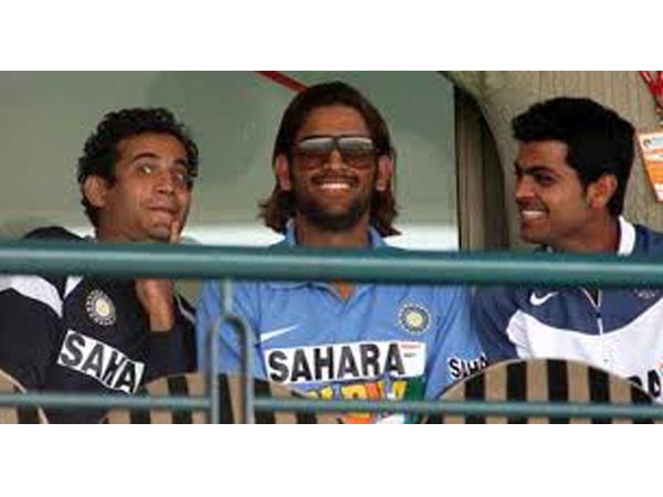  ಧೋನಿಯ ವಿಭಿನ್ನ ಹೇರ್ ಸ್ಟೈಲ್