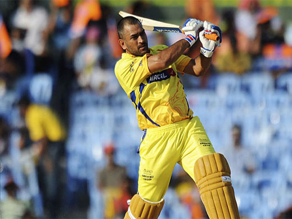  ಧೋನಿಯ ವಿಭಿನ್ನ ಹೇರ್ ಸ್ಟೈಲ್