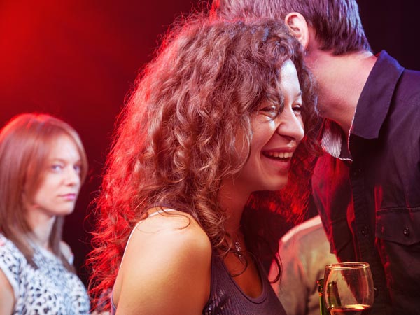 ಟ್ಯಾಗ್ಡ್ ಇನ್ ವಿಷಯದಲ್ಲಿ ಎಚ್ಚರ