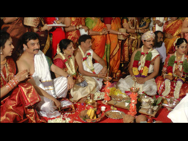 ಇನ್ನಷ್ಟು ಫೋಟೊಗಾಗಿ