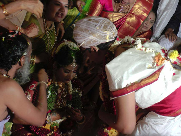 ಇನ್ನಷ್ಟು ಫೋಟೊಗಾಗಿ