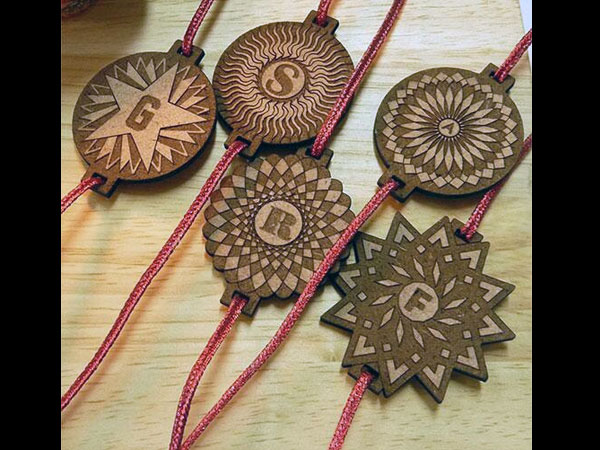 ಶ್ರೀಗಂಧದ ರಾಖಿ