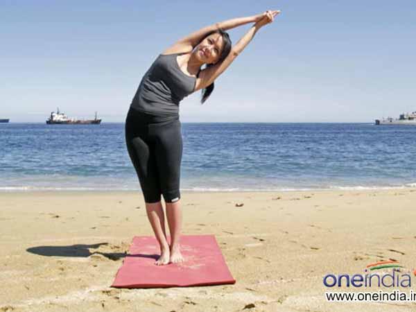 ಅರ್ಧ ಚಂದ್ರಾಸನ