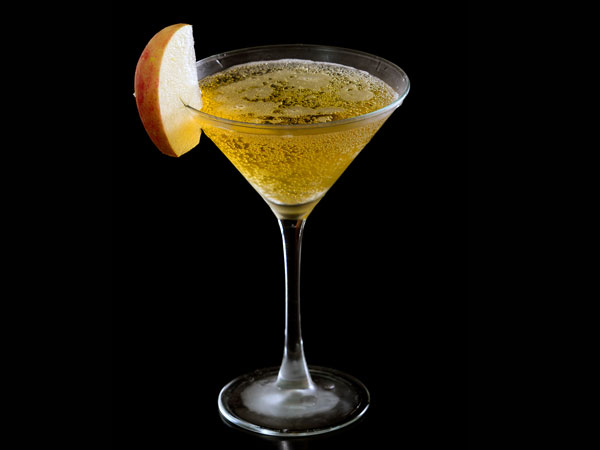 ಸೇಬಿನ ಹುಳಿರಸ (Sour Apple Juice) ಸೇಬಿನ ಹುಳಿರಸ (Sour Apple Juice)