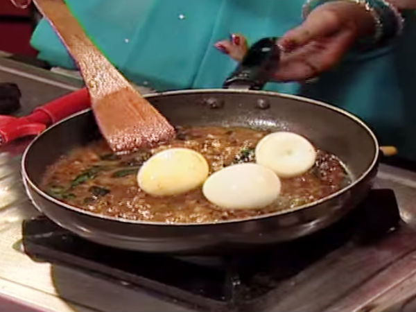 Quick & Easy Andhra Style Egg Curry Recipe