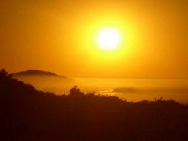 ಭೂಮಿ ಚಿಕ್ಕ ನೆಲ್ಲಿಕಾಯಿ ಗಾತ್ರದಲ್ಲಿದ್ದರೆ ಸೂರ್ಯ ಎಷ್ಟಿರಬಹುದು ಭೂಮಿ ಚಿಕ್ಕ ನೆಲ್ಲಿಕಾಯಿ ಗಾತ್ರದಲ್ಲಿದ್ದರೆ ಸೂರ್ಯ ಎಷ್ಟಿರಬಹುದು