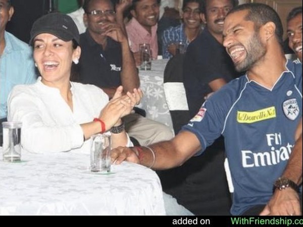 ತರುಣ ದಂಪತಿಗಳೂ ನಾಚುವಂತಿದೆ ಇವರ ಜೋಡಿ!