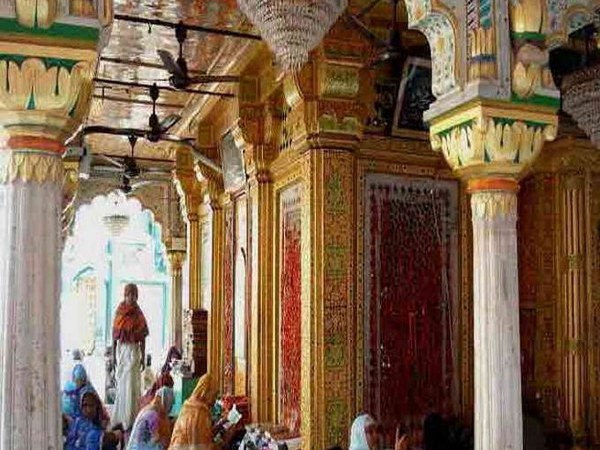 ನಿಝಾಮುದ್ದೀನ್ ದರ್ಗಾ, ದಿಲ್ಲಿ