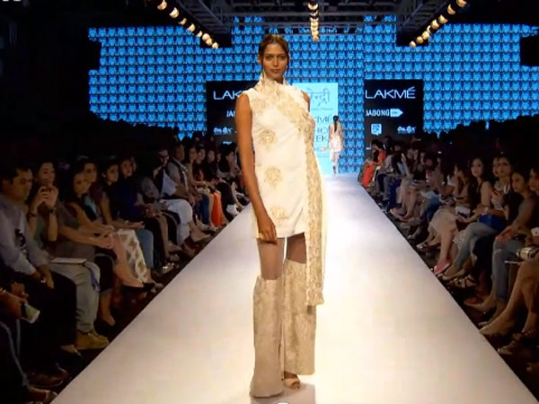 LFW 2015: Surendri by Yogesh Chaudhary