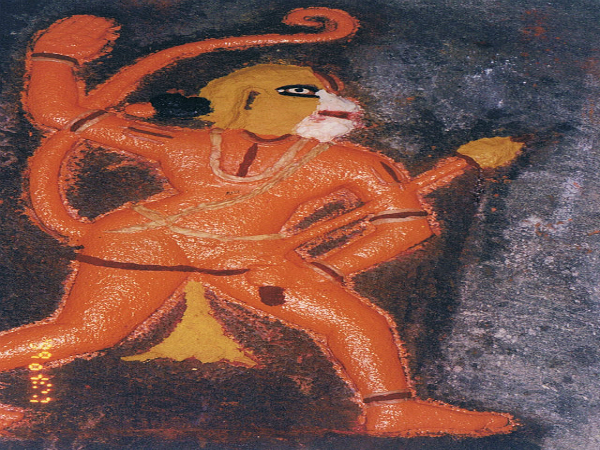 ದುಷ್ಟ ಶಕ್ತಿಗಳನ್ನು ಅಟ್ಟಿಬಿಡುತ್ತದೆ