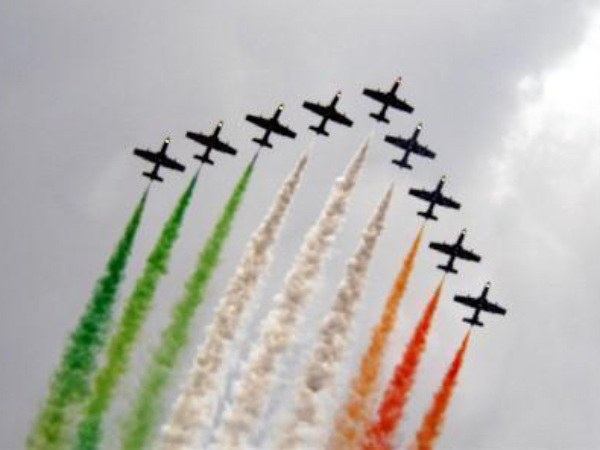 ಬೆಂಗಳೂರಿನ ಏರೋ ಶೋ ಬೆಂಗಳೂರಿನ ಏರೋ ಶೋ