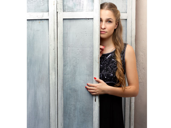 Overcome Shyness On Your First Date