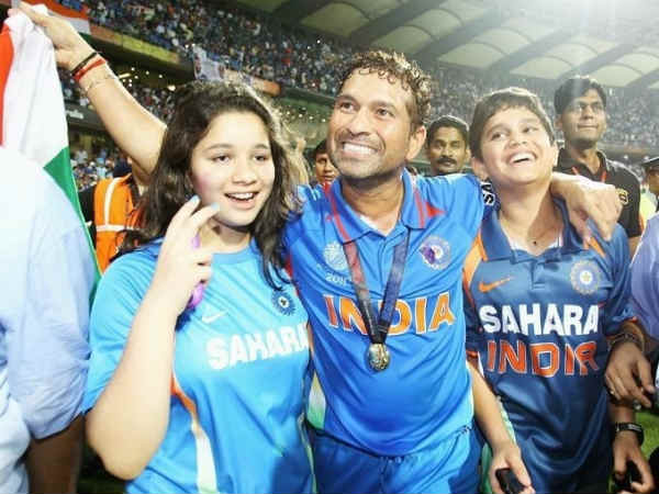 ಶಾಂಪೇನ್ ಬಾಟಲಿ ಉಡುಗೊರೆ