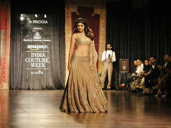 AICW 2015: Shilpa Shetty Walks For Rimple and Harpreet Narula