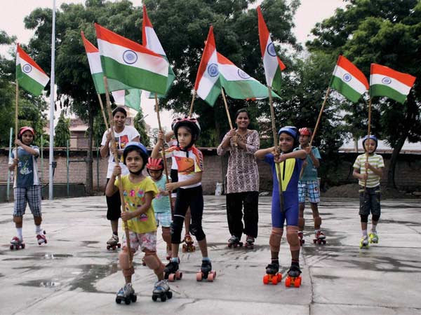 ಉಪಕಾರ್ ಚಿತ್ರದ ’ಮೇರೆ ದೇಶ್ ಕೀ ಧರ್ತೀ...