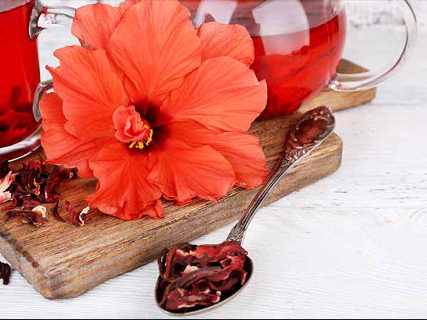 ತಿಂಗಳ ರಜಾದಿನಗಳ ನೋವನ್ನು ಕಡಿಮೆಗೊಳಿಸುತ್ತದೆ