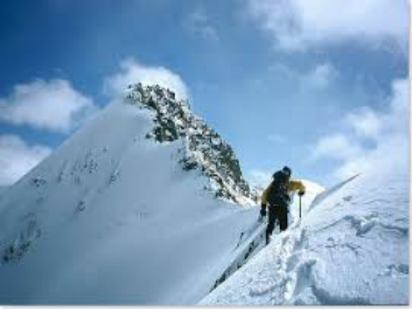 ಮೌಂಟ್ ಎವರೆಸ್ಟ್ನ ಕರಾಳ ಸತ್ಯ ಮೌಂಟ್ ಎವರೆಸ್ಟ್ನ ಕರಾಳ ಸತ್ಯ