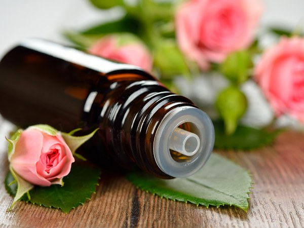 A wonderful RoseHip Oil with numerous skin benefits 