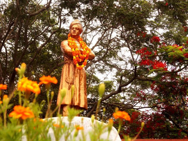 Spiritual quotes and life lessons by Swami Vivekananda