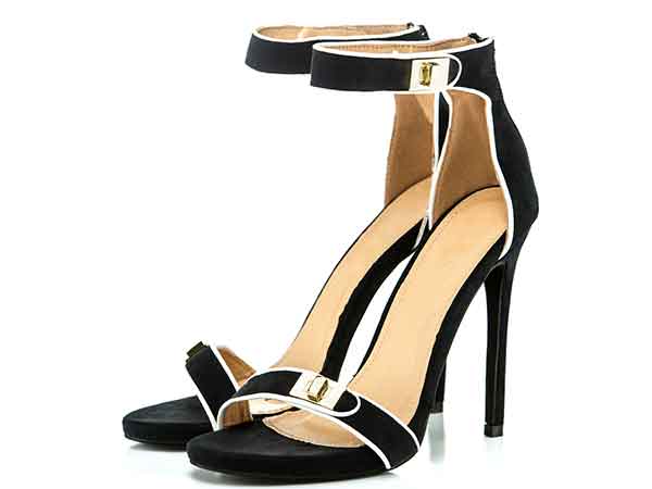 ಮೊದಲ ಸಲ ಹೈ ಹೀಲ್ಸ್ ಹಾಕಿ ಪ್ರಾಕ್ಟೀಸ್ ಮಾಡೋದು ಹೇಗೆ?