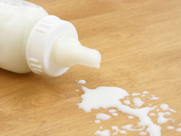 Breast feeding vs bottle feeding — what’s best for the baby? 