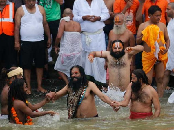 ಮೇಳಗಳ ಪ್ರಾರಂಭ