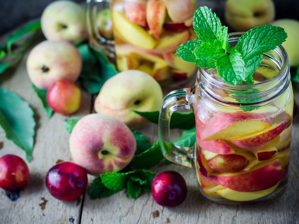 ಹೆಚ್ಚು ತಿನ್ನದಿರಲು ಸಹಕರಿಸುತ್ತದೆ