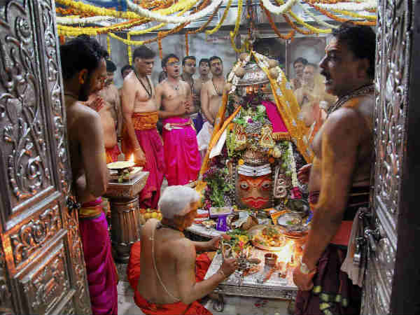 ಕುಂಕುಮ ಅಭಿಷೇಕ