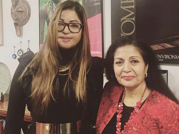 ಮೋನಿಕಾ ಸಿಂಗ್ ಮೋನಿಕಾ ಸಿಂಗ್