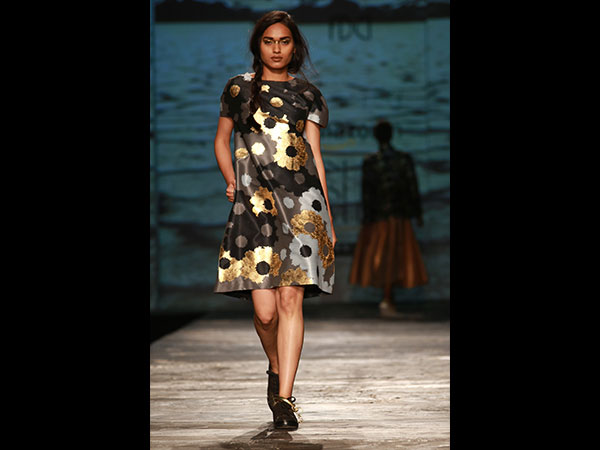 ಮೈತುಂಬಿದ ಜಾಕೆಟ್