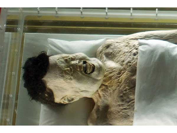 ಲೇಡಿ ಕ್ಸಿನ್ ಝುಯಿ (Lady Xin Zhui) ಲೇಡಿ ಕ್ಸಿನ್ ಝುಯಿ (Lady Xin Zhui)