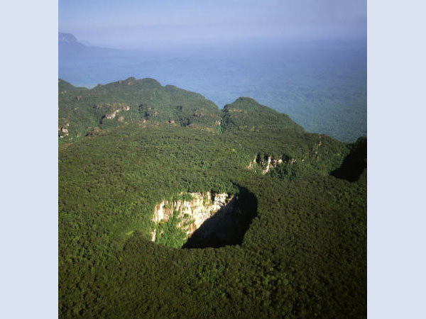 ಸಿಮಾ ಹಂಬೋಲ್ಟ್, ವೆನೆಜುವೆಲಾ ಸಿಮಾ ಹಂಬೋಲ್ಟ್, ವೆನೆಜುವೆಲಾ