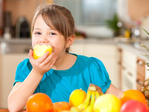 How Mindful Eating Helps Kids 