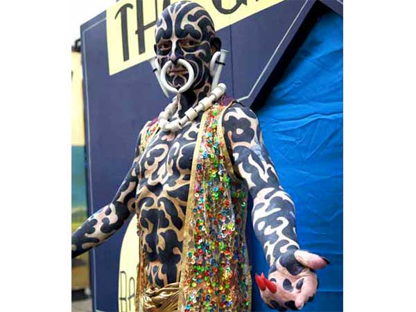 ಜೀಬ್ರಾ ಮನುಷ್ಯ