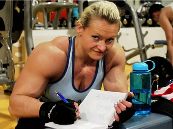 ದಢೂತಿ ದೇಹದಾರ್ಢ್ಯ ಪಟು ಮಹಿಳೆ ದಢೂತಿ ದೇಹದಾರ್ಢ್ಯ ಪಟು ಮಹಿಳೆ