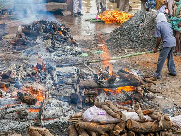 ಶವಸಂಸ್ಕಾರದ ಬಳಿಕ ಜಳಕ