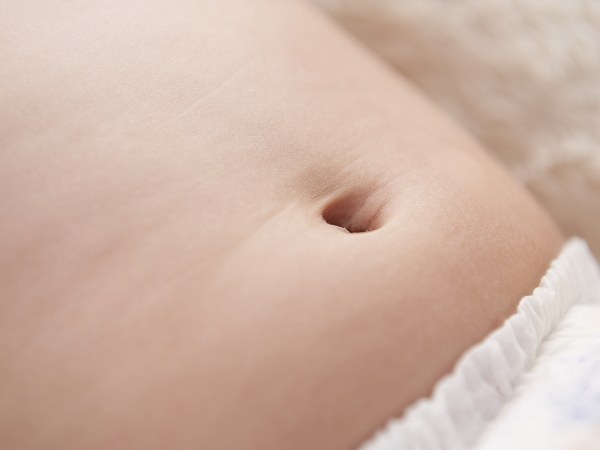  ಹೊಕ್ಕಳೇ ನಮ್ಮೆಲ್ಲರ ಮೊದಲ ಗಾಯವಾಗಿದೆ