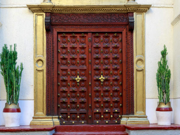 ಎರಡು ಬಾಗಿಲ ದ್ವಾರ