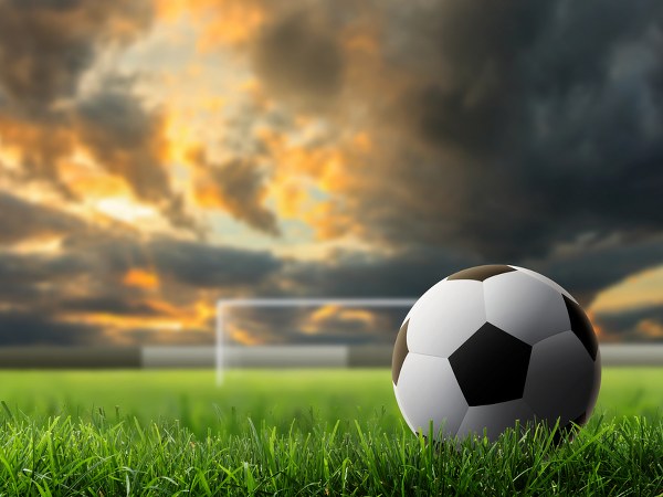 ಫುಟ್ಬಾಲ್ ಮೇಲಿನ ವ್ಯಾಮೋಹ ಫುಟ್ಬಾಲ್ ಮೇಲಿನ ವ್ಯಾಮೋಹ