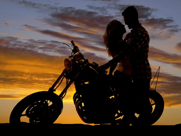 ಬೈಕ್ ಮೇಲೆ ಪ್ರೀತಿ