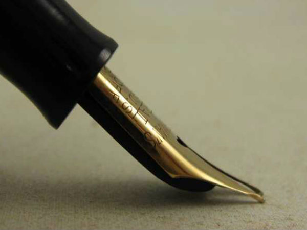 ಈ ಪೆನ್ನು 