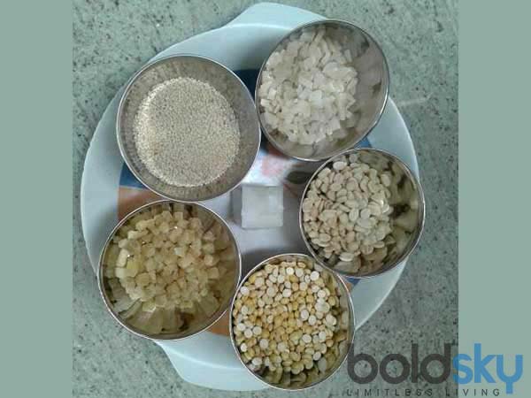 ಎಳ್ಳು ಬೆಲ್ಲದ ಮಿಶ್ರಣ